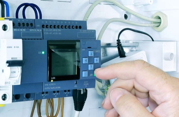 PLC Programming & Troubleshooting